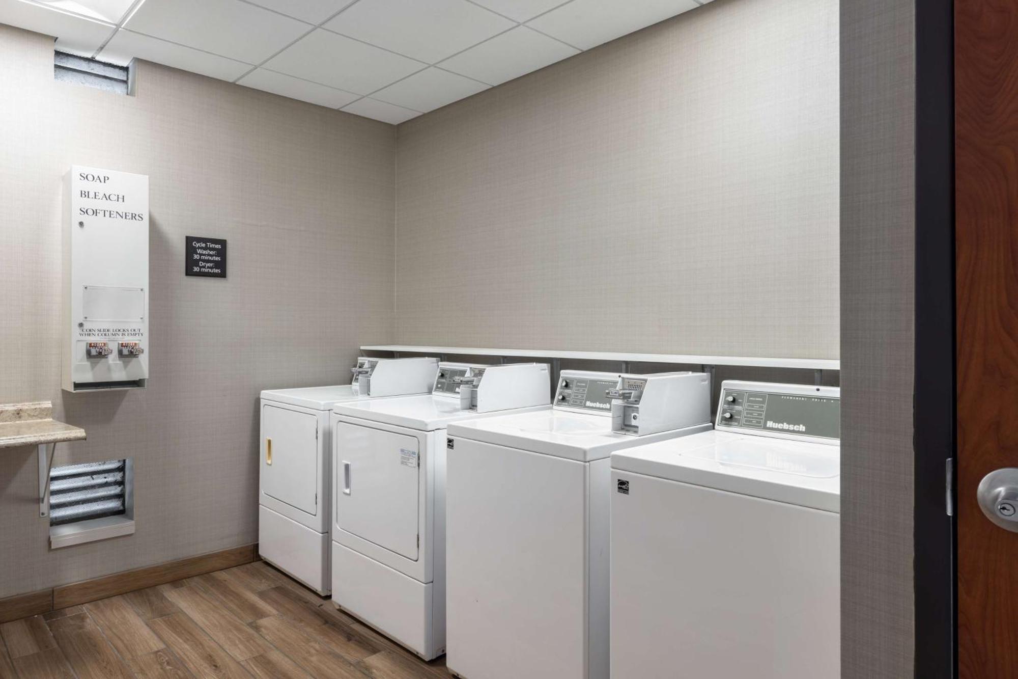 Hampton Inn & Suites Yuba City Extérieur photo
